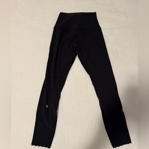 Lulu lemon scallop hem leggings sz4